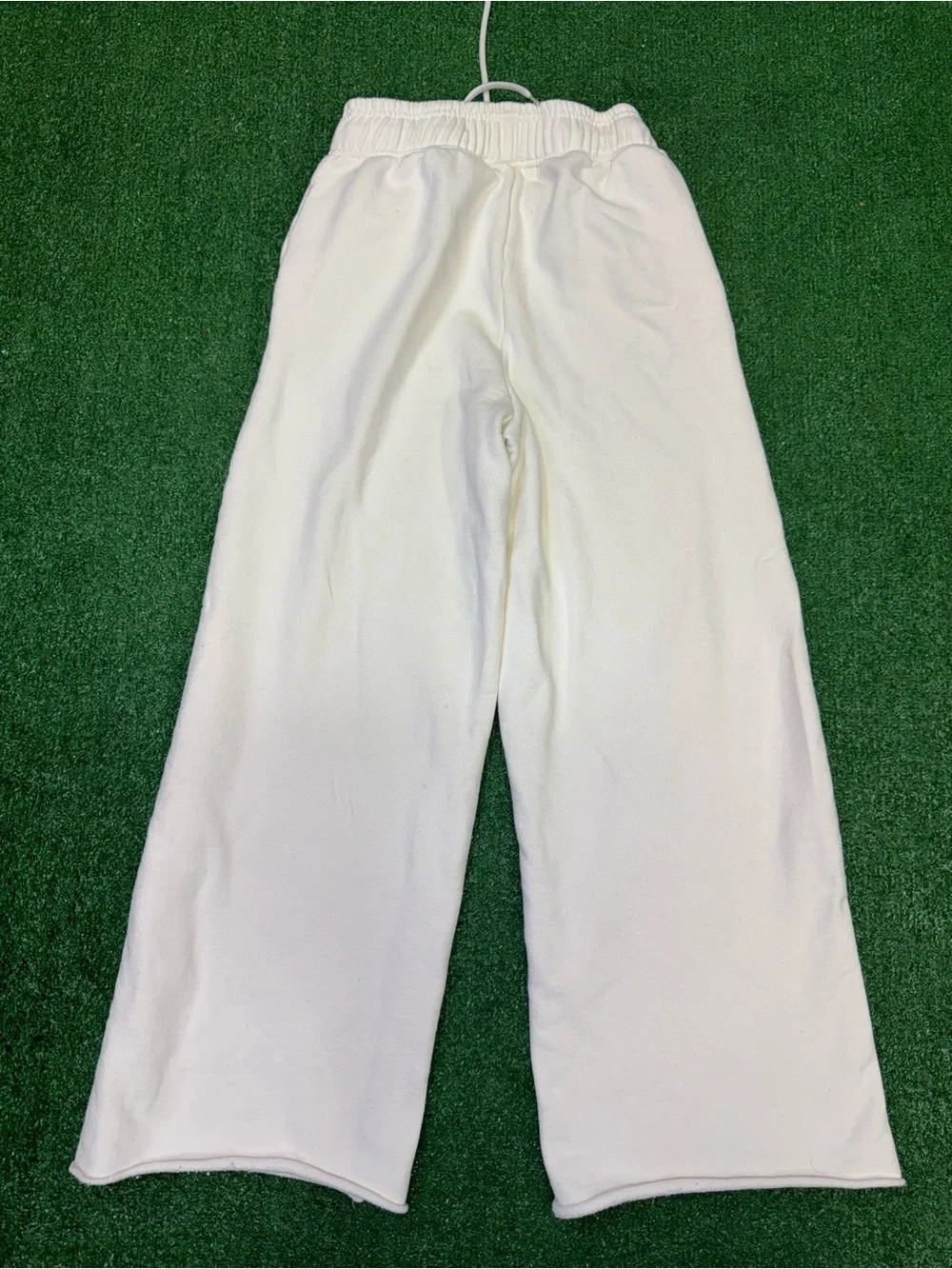 Boys Lie Sweatpants Women’s Size Small White Baggy Wide Leg Cupid